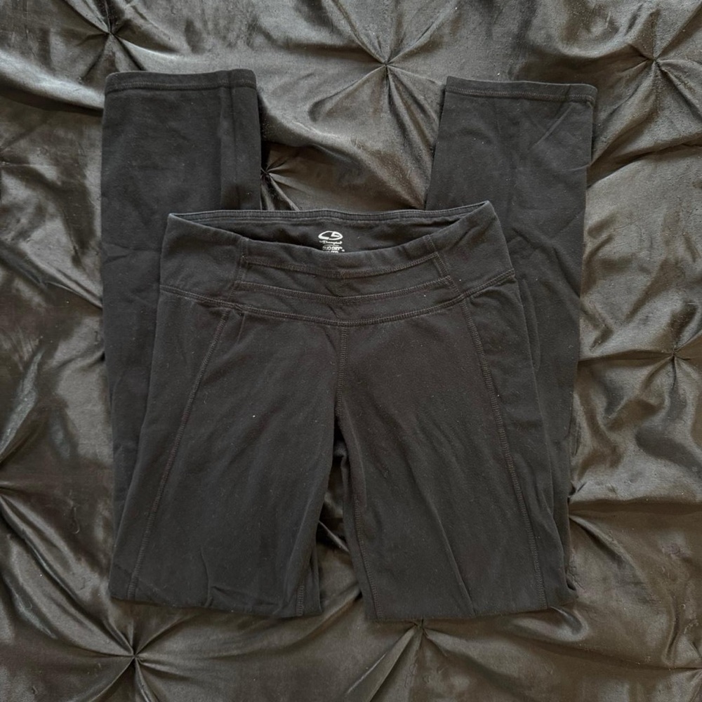 Black flare yoga pants